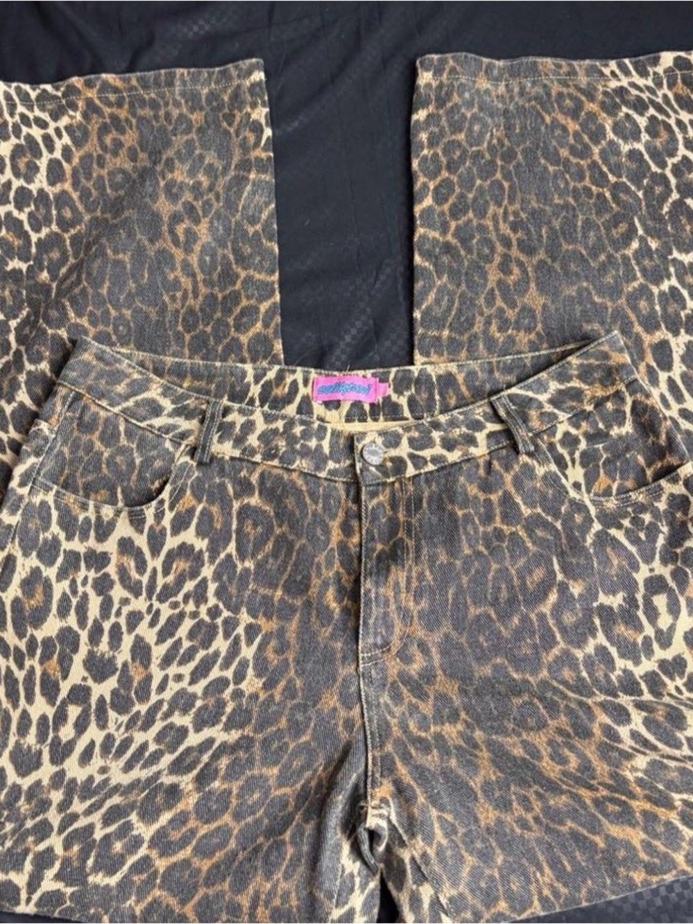 Edikted Leopard Print Denim Jeans - Brown/Tan